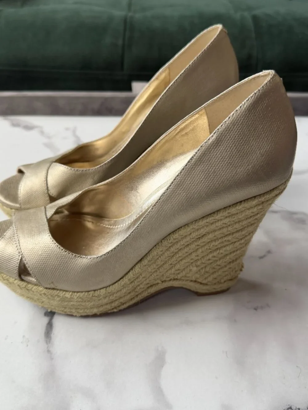 BCBGeneration Y2K Gold Leather Platform Wedges Size 7